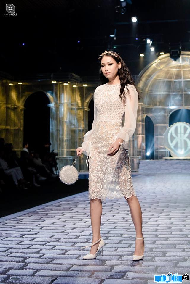 Hình ảnh mới nhất về người mẫu Huỳnh Thanh Thúy
