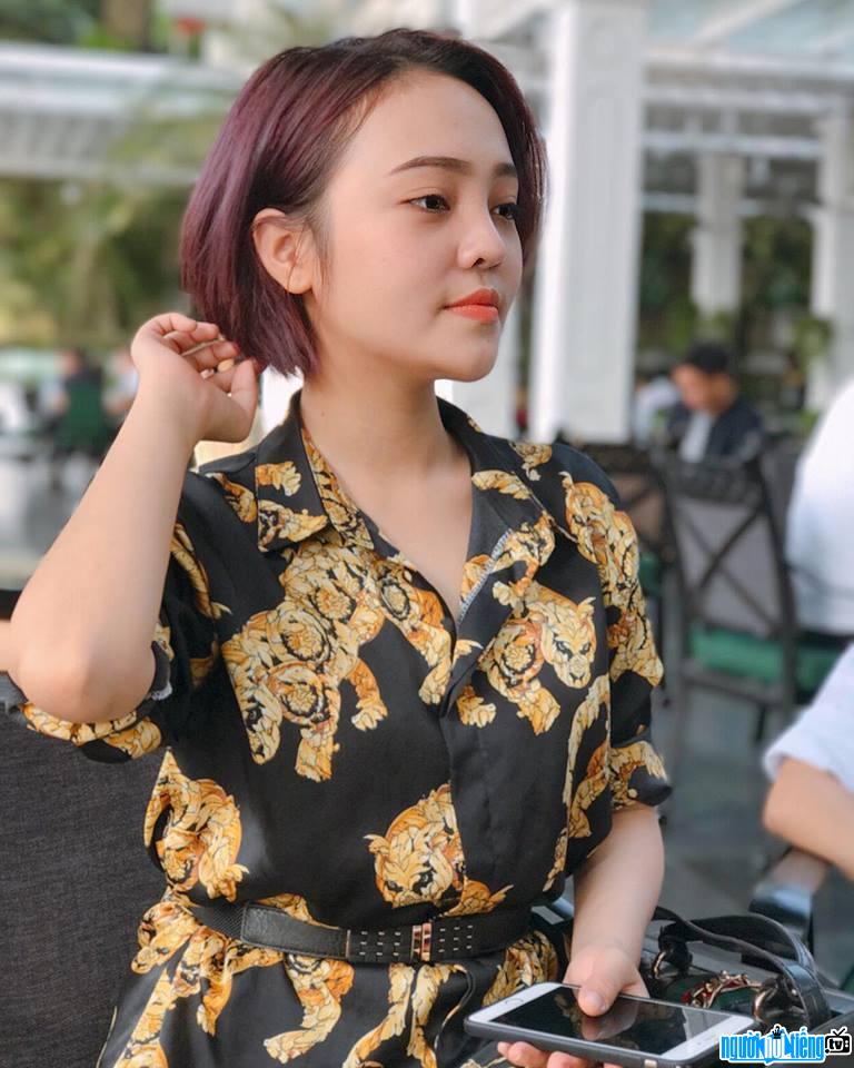 Đặng Thị Thái Bình khiến nữ ca sĩ Tóc Tiên rưng rưng nước mắt tại The Voice 2018