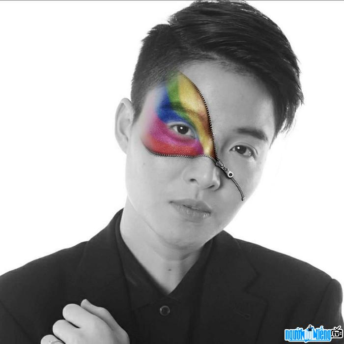Hot boy Tú Lơ Khơ nổi tiếng trong cộng đồng LGBT
