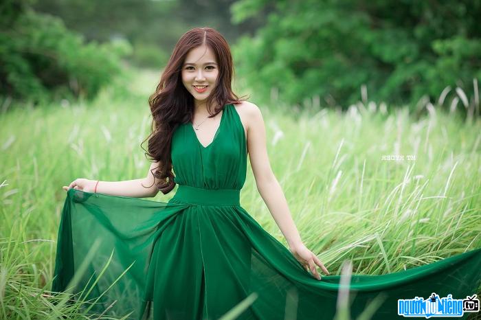 Vẻ đẹp dịu dàng của hot girl Đỗ Hà Trang