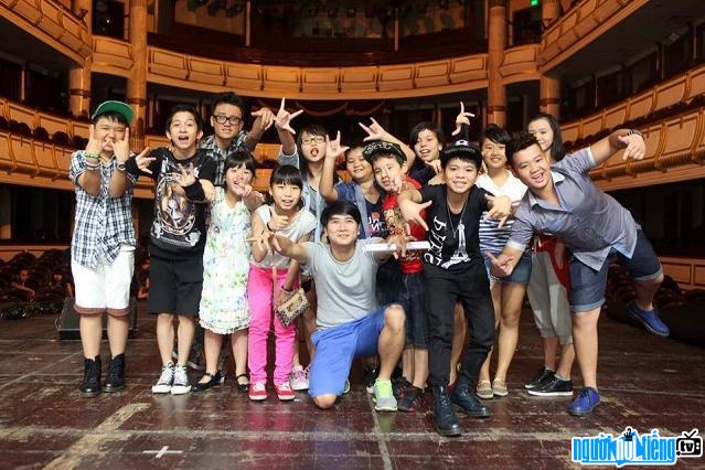 Nguyễn Tùng Hiếu là thí sinh The Voice Kids đội HLV Hồ Hoài Anh