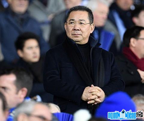 Fan hâm mộ của Leicester City đau xót và tiếc nuối khi nhận tin Tỷ phú Vichai qua đời