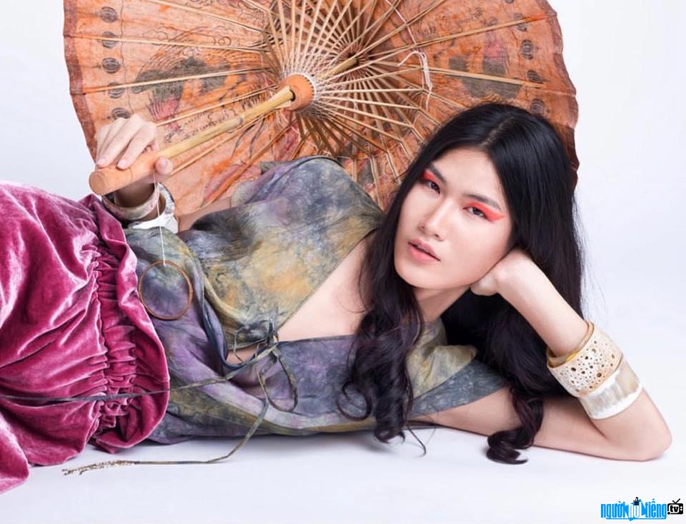 Hoa hậu thân thiện Ngọc Anh Nana là một người mẫu có tiếng trong làng thời trang