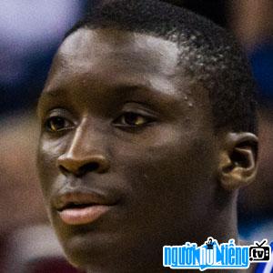 Ảnh Cầu thủ bóng rổ Victor Oladipo