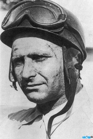 Ảnh VĐV đua xe hơi Juan Manuel Fangio