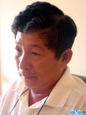 Ảnh Nhà văn Hồ Việt Khuê