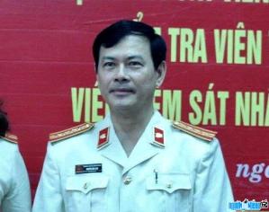 Ảnh Viên chức pháp luật Nguyễn Hữu Linh