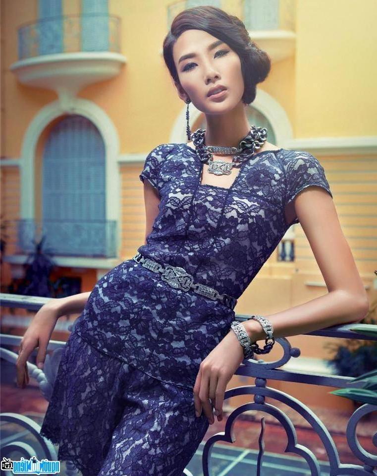 Một bức ảnh mới về Hoàng Thùy- Người mẫu nổi tiếng Thanh Hóa- Việt Nam