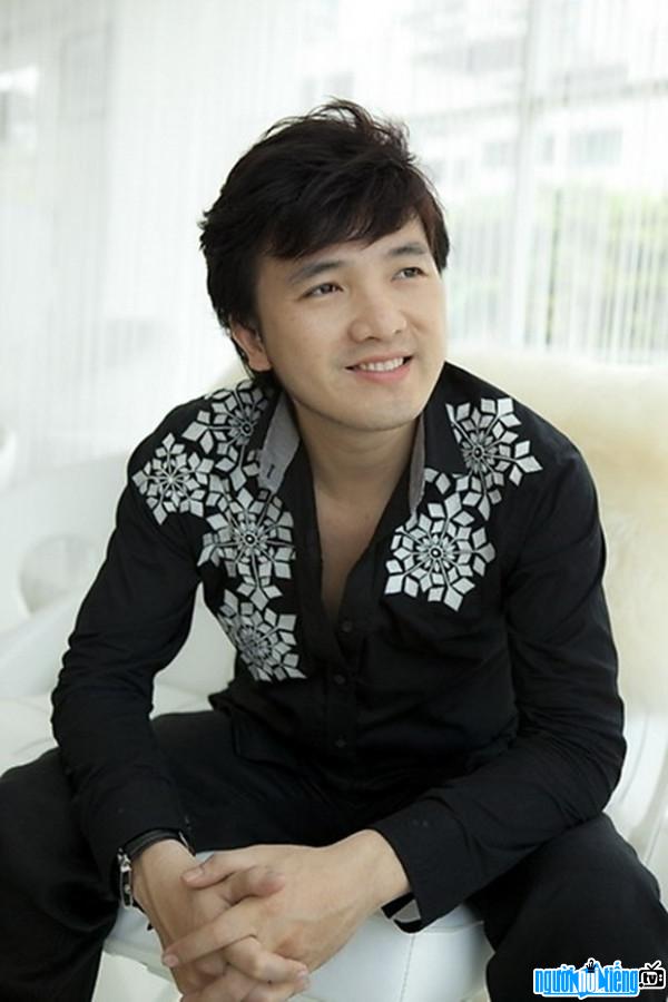 Một bức ảnh mới về nam ca sĩ Dương Ngọc Thái