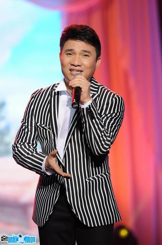  Picture of Quang Linh- Famous singer Quang Tri
