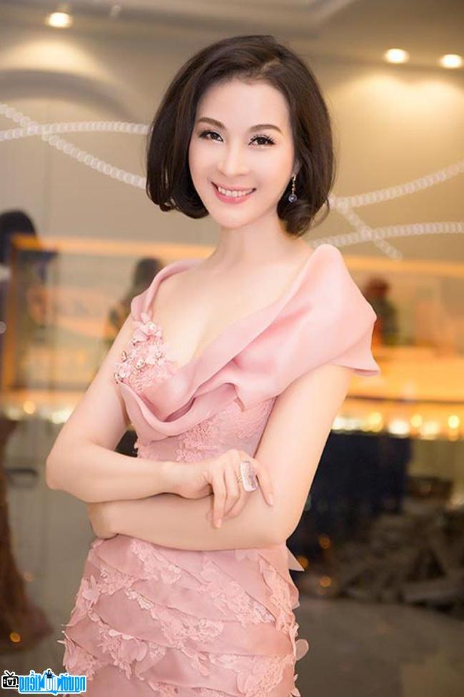Vẻ đẹp của diên viên Thanh Mai