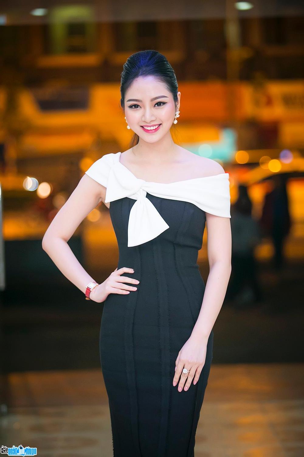 A new photo of Nguyen Ngoc Anh- the famous Miss Thanh Hoa- Vietnam