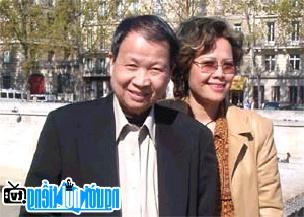  Musician Le Dinh on a trip to France