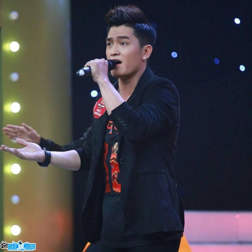  Picture of Tuan Khuong in Hidden Singer contest