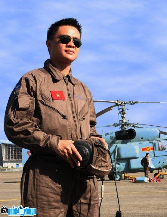 Hình ảnh về MC Trần Quang Minh trong chương trình chúng tôi là chiến sĩ