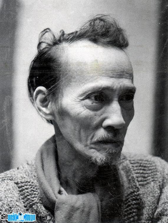  Picture of the late painter Bui Xuan Phai