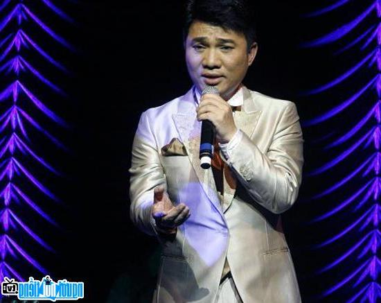  Latest pictures of Singer Quang Linh