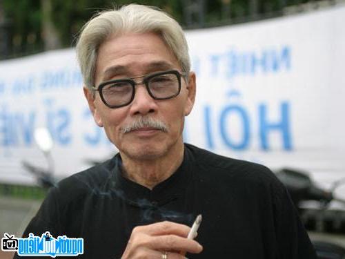 Picture of musician Phan Nhan before his death