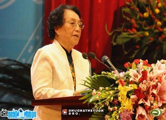 Picture of incumbent Politician Nguyen Thi Binh
