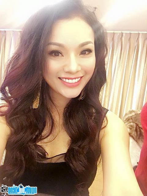  Latest pictures of Singer Tan Nhan