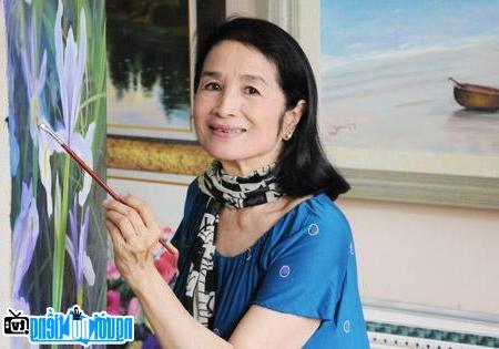 Nghệ sĩ Trà Giang vẫn giữ được nét đẹp và sự tươi trẻ khi về già