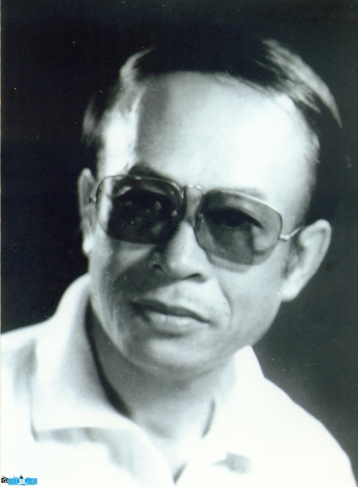 Portrait of Director Bui Dinh Hac