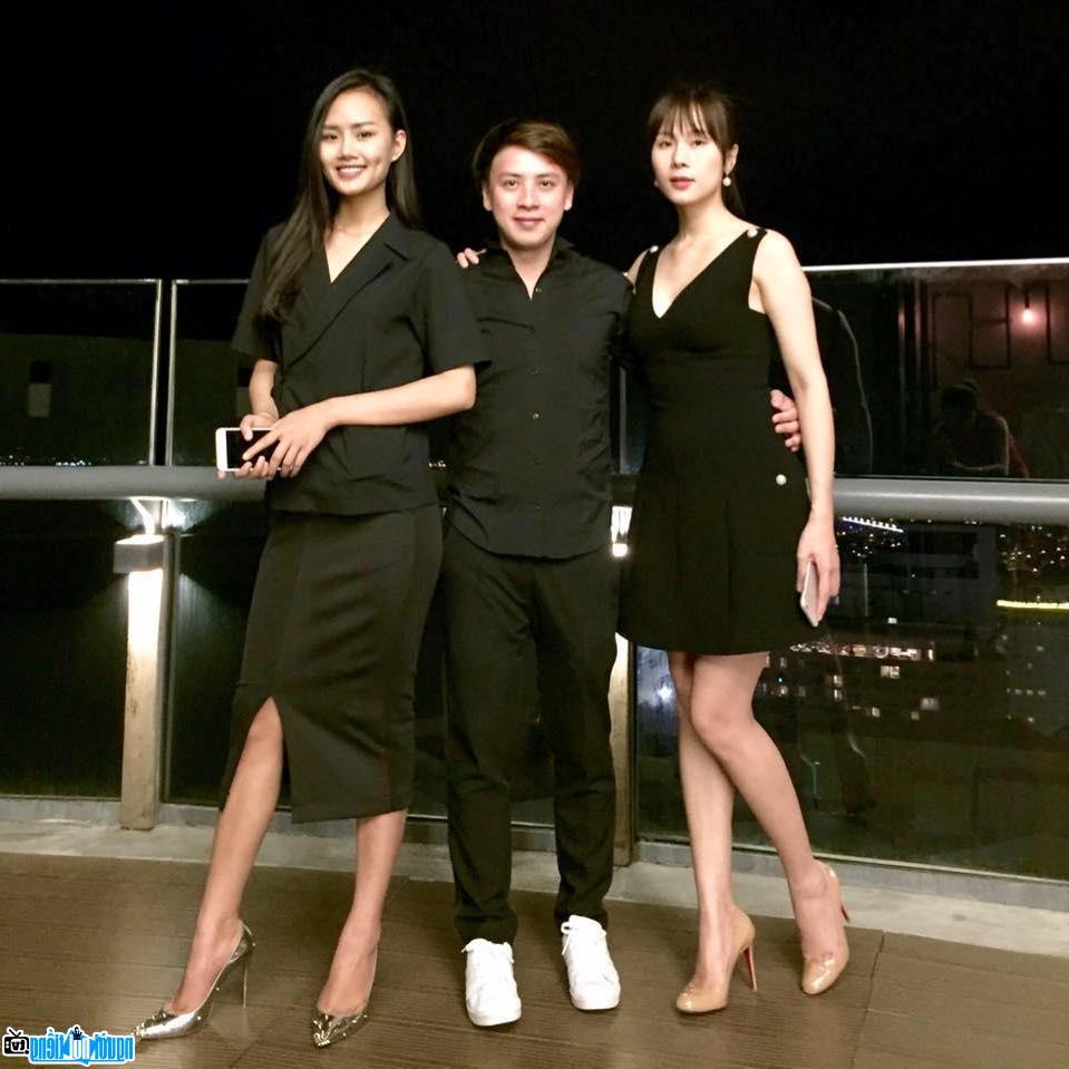  Miss Lam Thuy Anh and friends