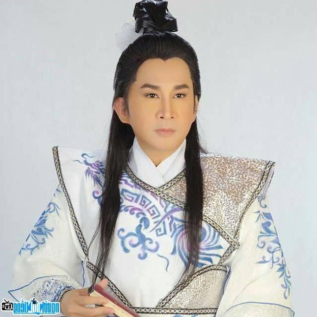 Kim Tu Long and his role as cai luong