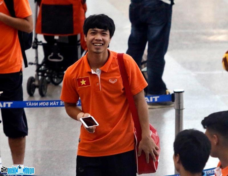 Portrait photo of Nguyen Cong Phuong-famous Nghe An player-Vietnam 