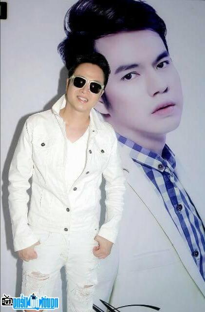  Latest pictures of Singer Nhat Tinh Anh
