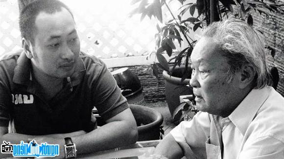 Nhà văn Nguyễn Quang Sáng và con trai - Đạo diễn Quang Dũng