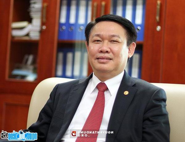 A portrait of Politician Vuong Dinh Hue