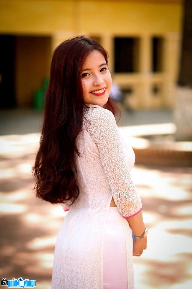 Hình ảnh chân dung của Hot girl Nguyễn Thanh Tú