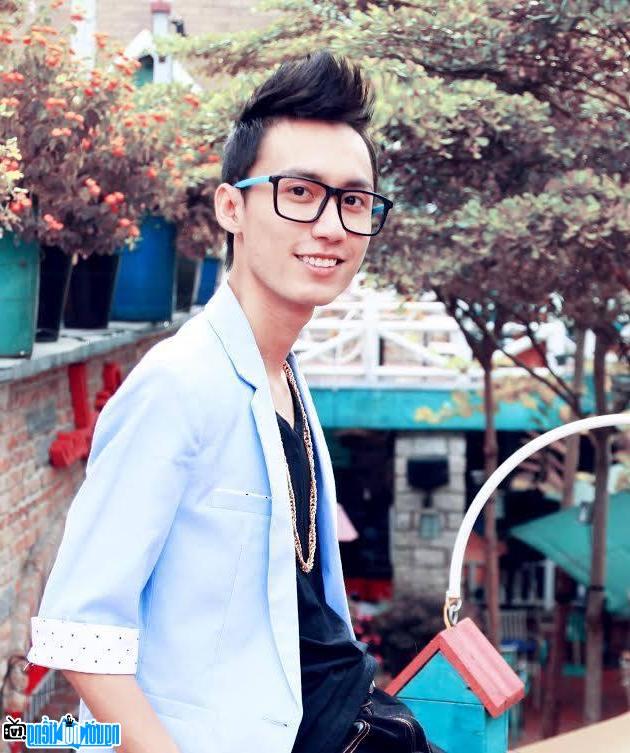 Ca sĩ Lynk Lee tươi tắn đời thường
