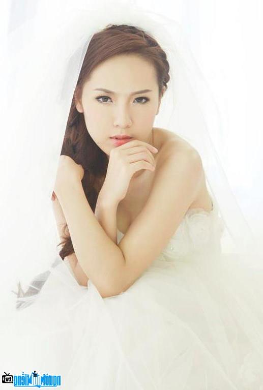  Picture of singer Phuong Linh in new MV