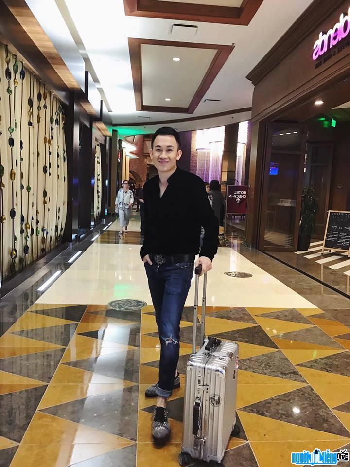  Latest pictures of Singer Duong Trieu Vu