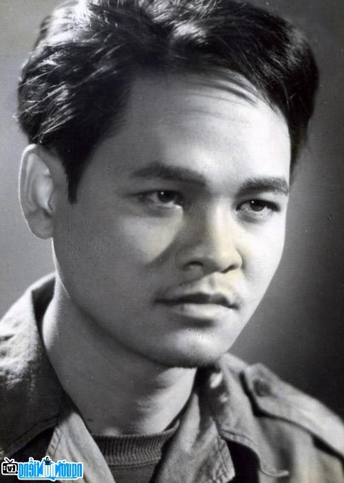 Hình ảnh thời trẻ của diễn viên Lâm Tới