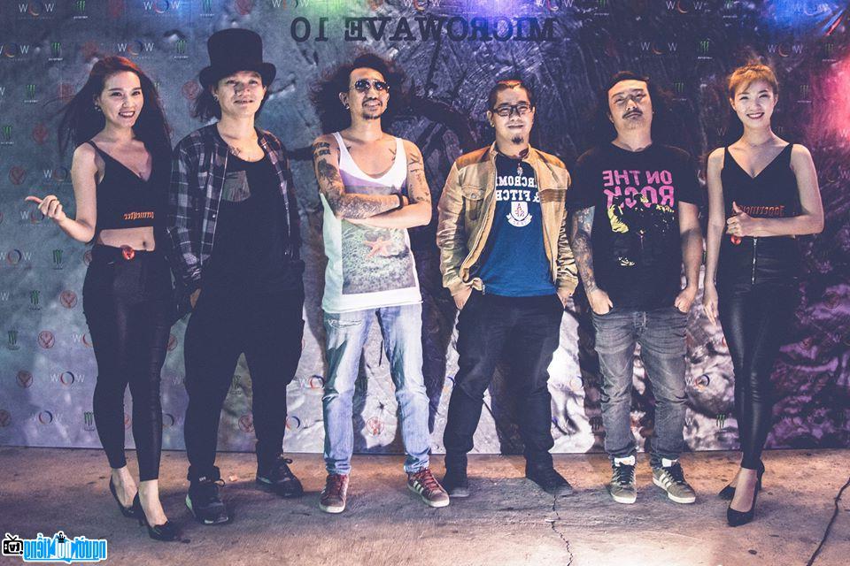Một bức ảnh mới về Microwave- nhóm nhạc nổi tiếng Hồ Chí Minh- Việt Nam