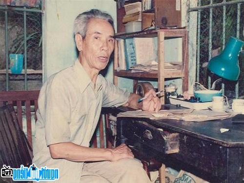 Portrait of Vietnamese Modern Writer Hoang Cong Khanh