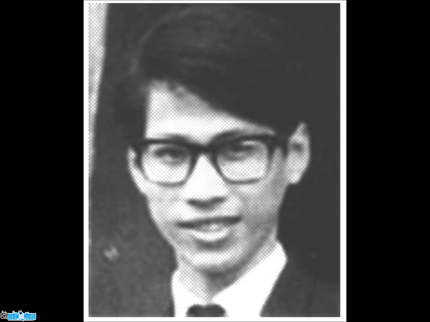 Hình ảnh thời trẻ của nhạc sĩ Lê Hựu Hà