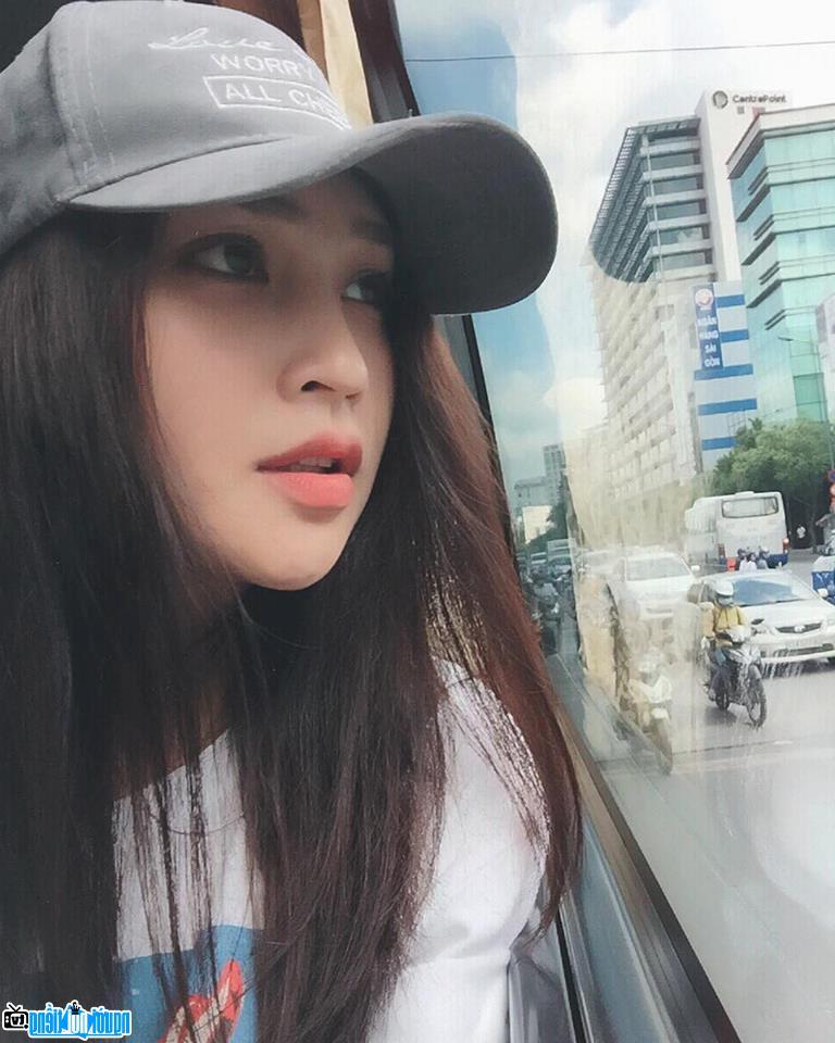 Một bức ảnh mới về Đậu Thùy An- Hot girl nổi tiếng Hồ Chí Minh- Việt Nam