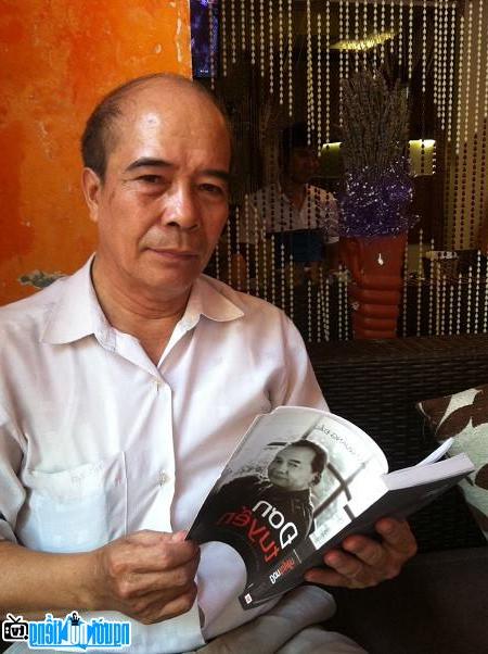  A new photo of Pham Quang Dau- Famous writer Nam Dinh- Vietnam