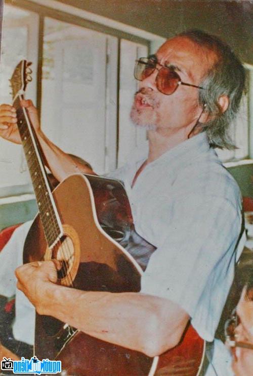 A new photo of Hoang Ha- Famous musician Hanoi-Vietnam
