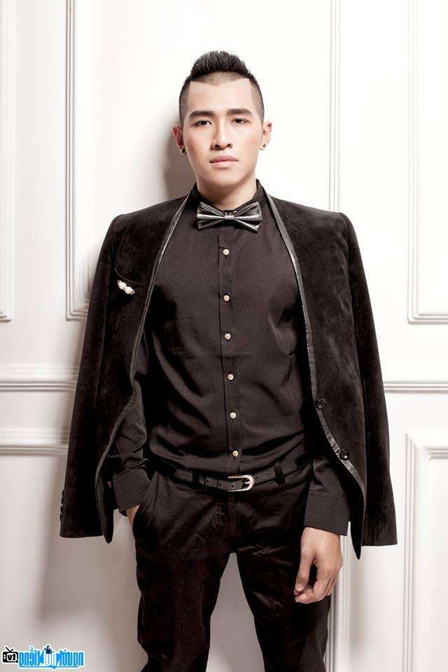 Latest picture of Singer Quang Vboy