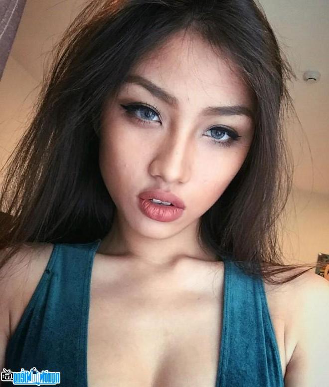 Latest picture of Hot girl Ngoc Mint