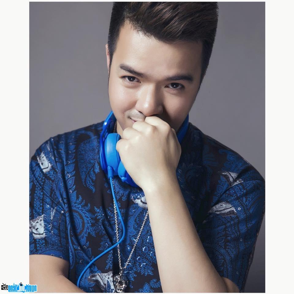 Hình ảnh mới nhất về DJ Dj Mike Hào