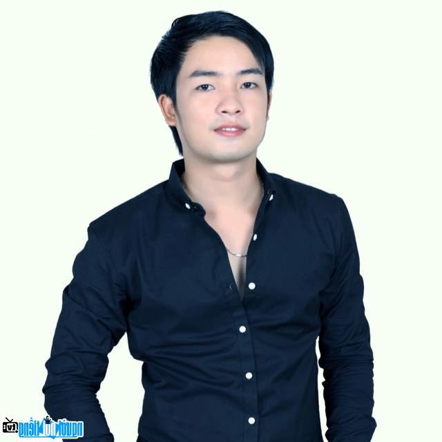  Latest pictures of Singer Thien Quang