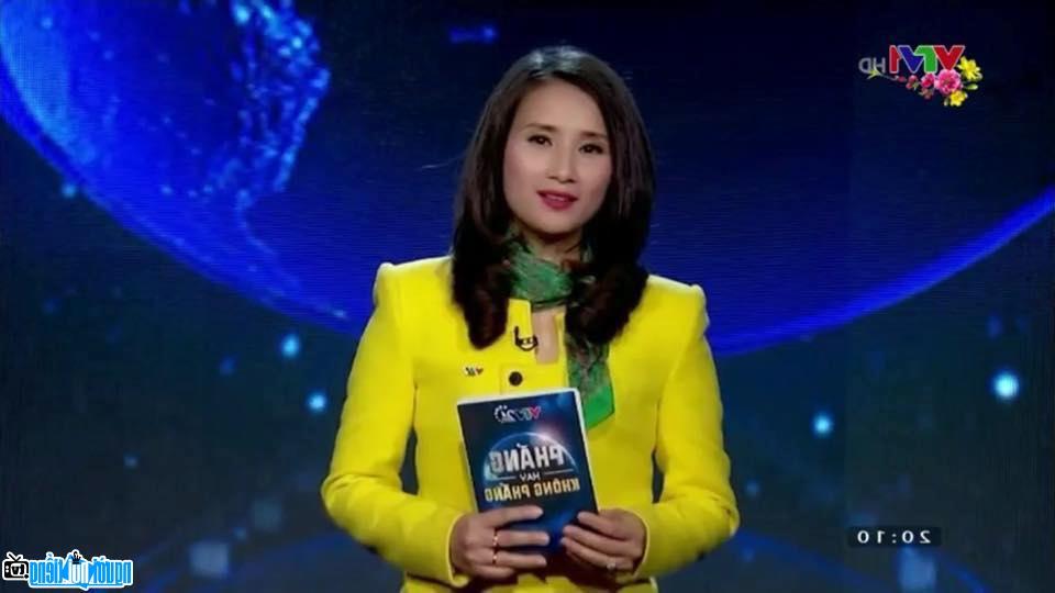  Journalist Le Binh on a 24h motion program