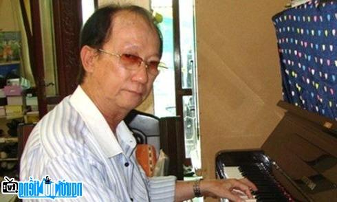  Latest pictures of Musician Bao Thu