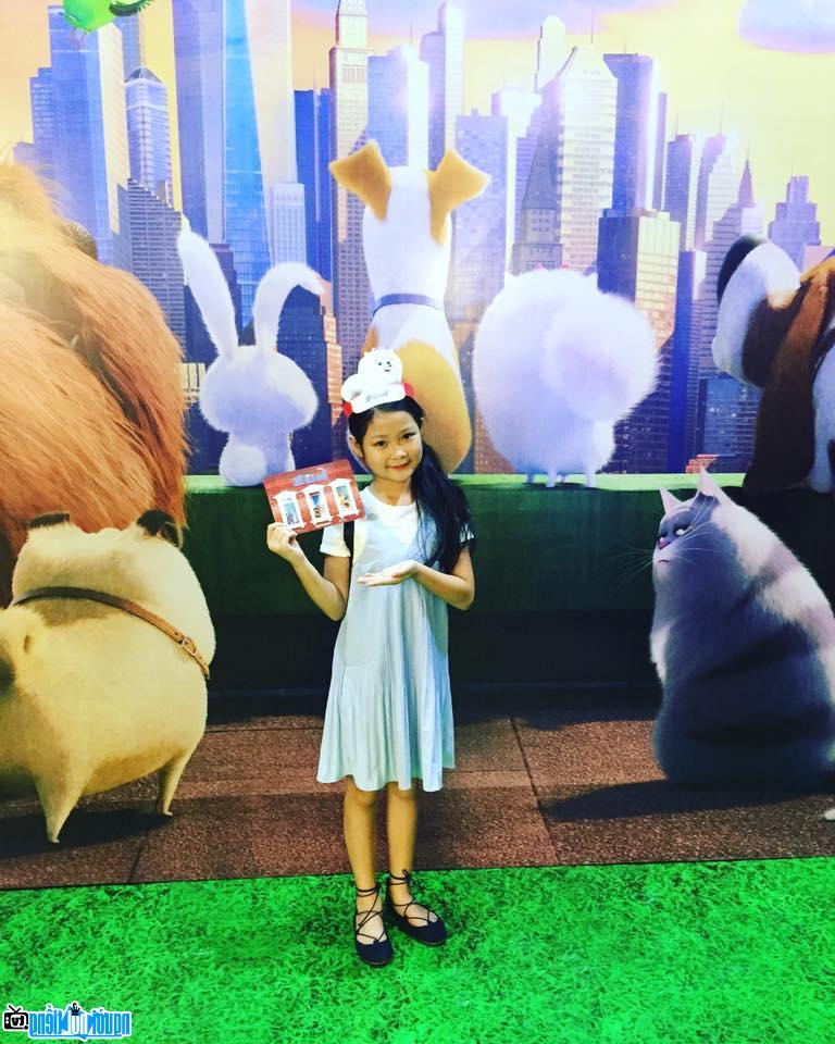 Child model Ha Thien Trang attend the event